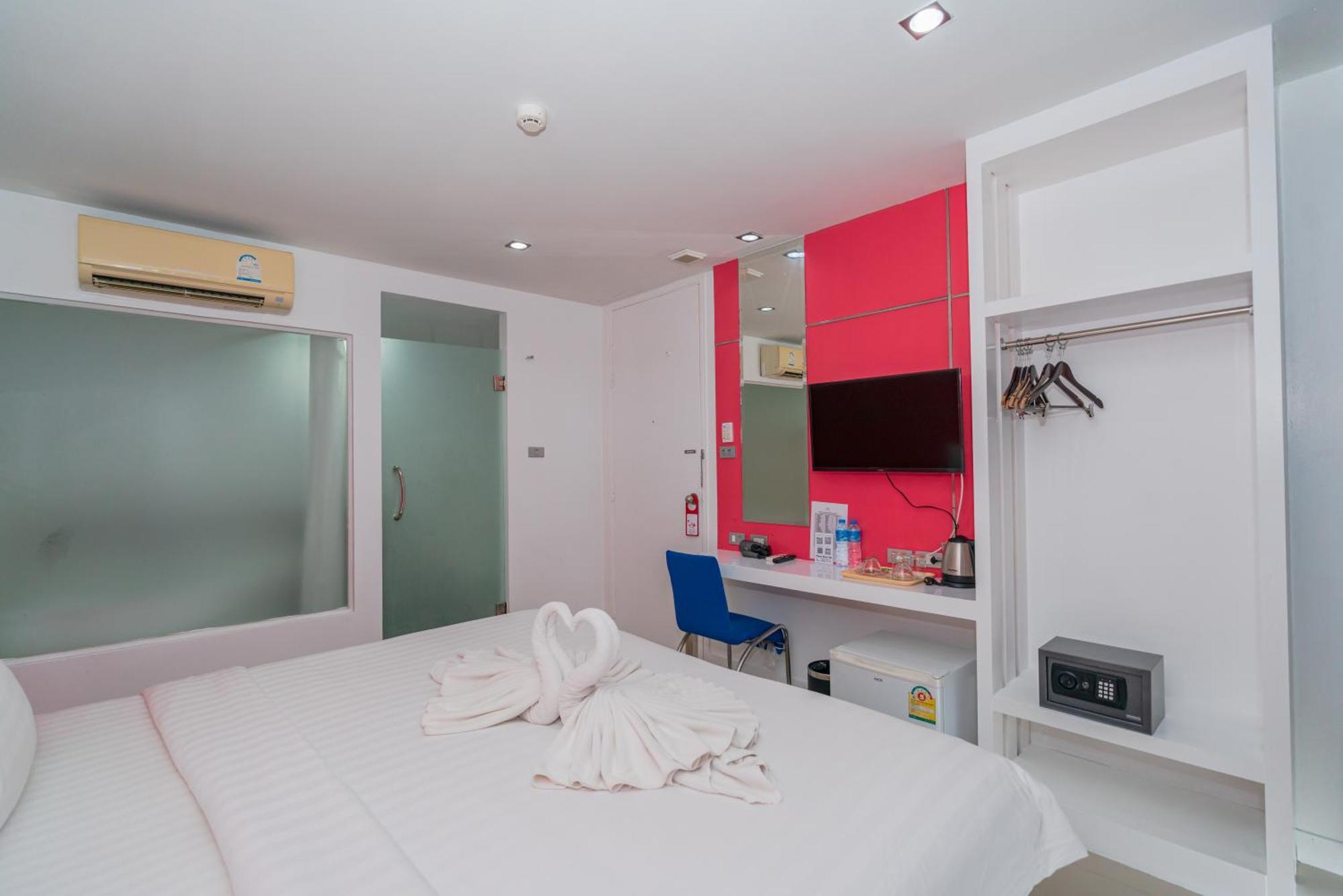 Patong Diamond Hotel Екстериор снимка